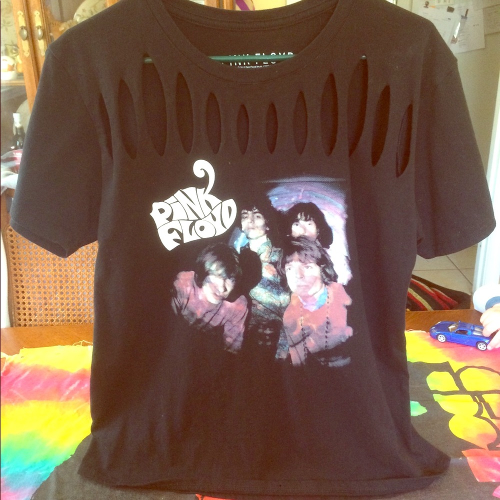 Pink Floyd distressed tee